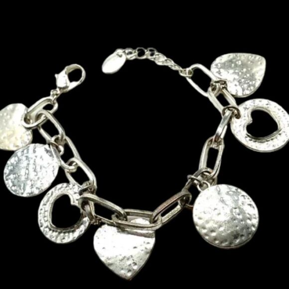 Claire's Hammered Hearts and Circles Silver-tone Link Bracelet 8" - Picture 4 of 9